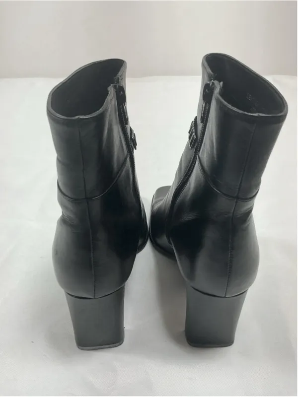 Womans Mister Shoes Ankle Boots 8.5 M Black Block Heel Side Zip Square Toe - Image 4