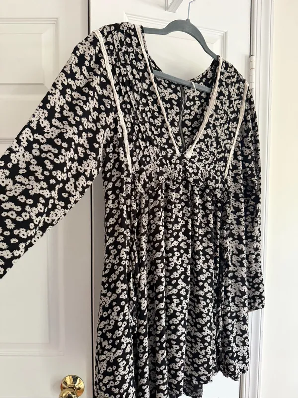 Free People Like You Best Black Floral Bell Sleeve Mini Dress Tunic M - Image 11