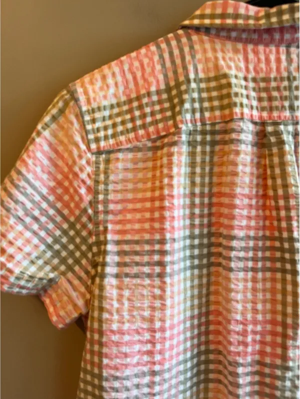 L.L.Bean Vacationland Seersucker Short Sleeve Popover Plaid Shirt Pink Green - Image 8