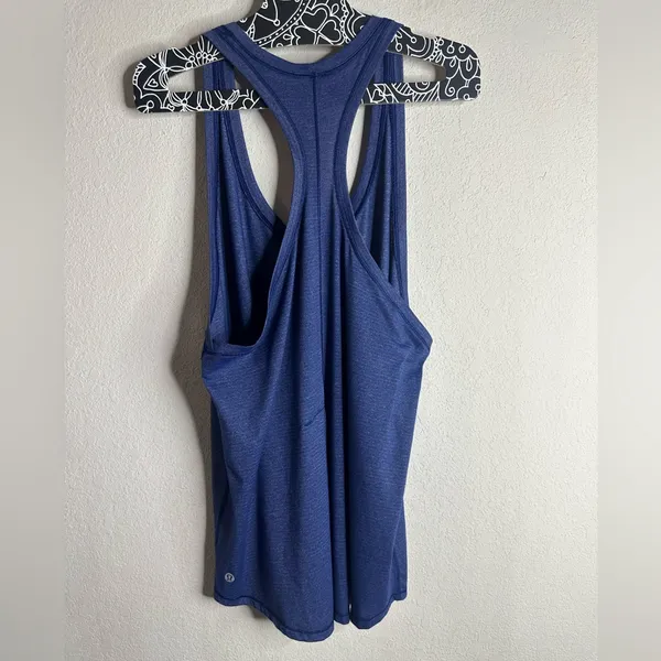 Lululemon Tie It Up Singlet tank top size 10 - Image 4