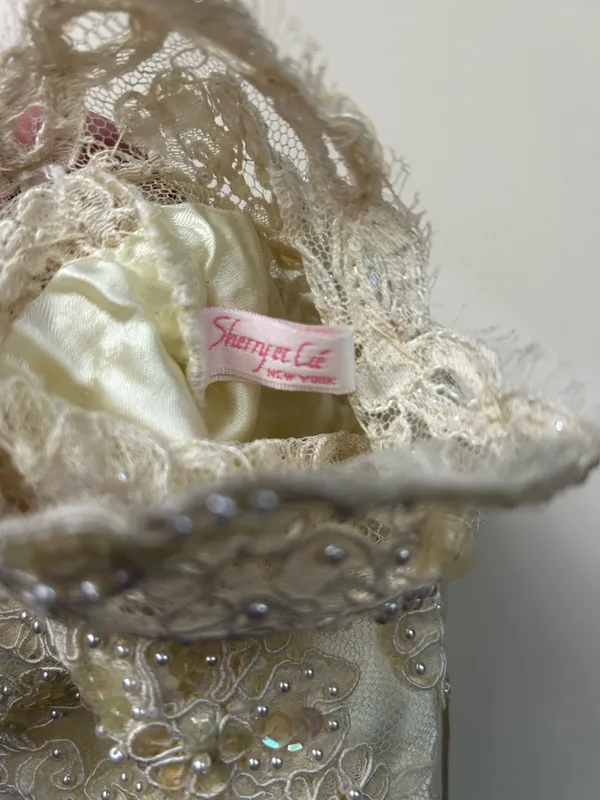 Sherry Et Cie Embellished Ivory Beaded Lace Drawstring Wedding Money Party Bag - Image 10