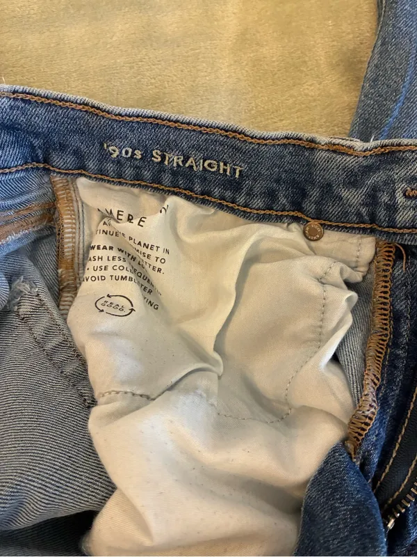 Women’s American Eagle Light Wash 90’s Straight Leg Jeans Size 8 - Image 7