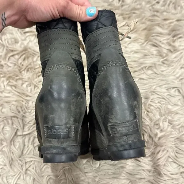 Sorel Lexie Wedge Quilted Puffer Lug Sole Boots Leather size 7 - Image 7