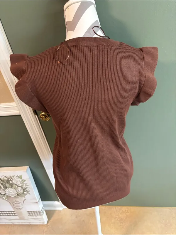 Cato Brown Floral Appliqué Sleeveless Ribbed Knit Top - Image 2