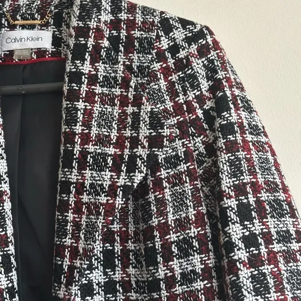 Calvin Klein Women’s Black, White, and Red Plaid Blazer Jacket Size 2 - Image 5