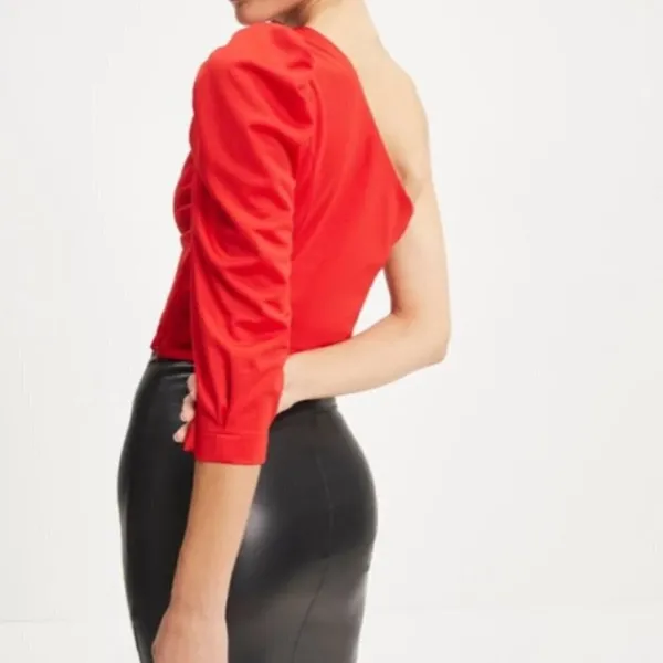 Sugarlips Such a Betty One Shoulder Red Top SZ M - Image 3