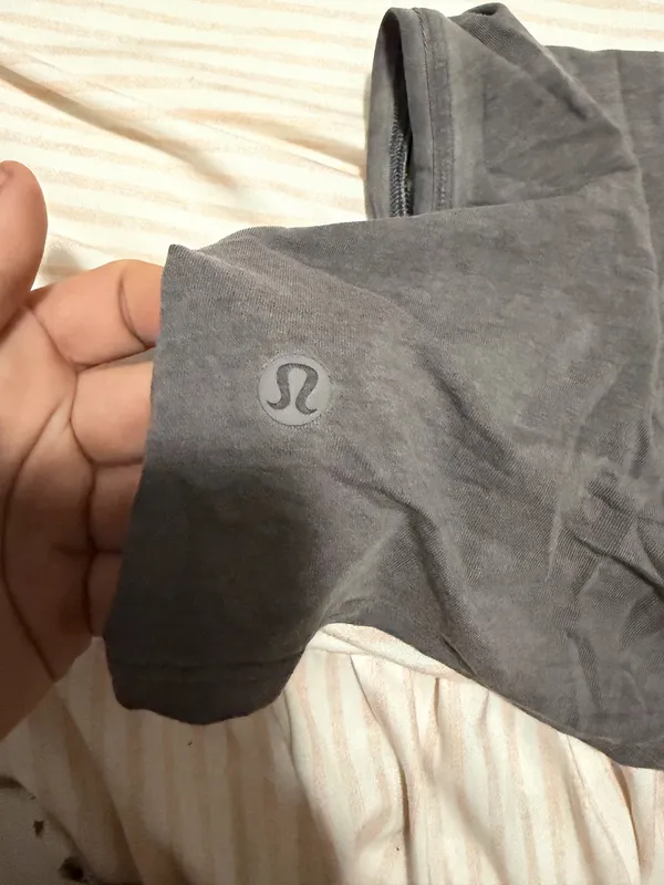 Lululemon Tank Top Loose Fit - Image 4