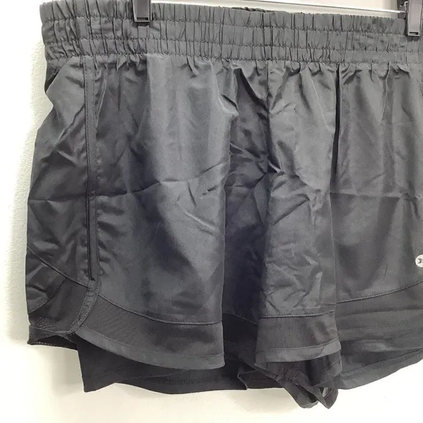 Reebok Size XL Black Lined Live Life Active Shorts . New With Tags - Image 3