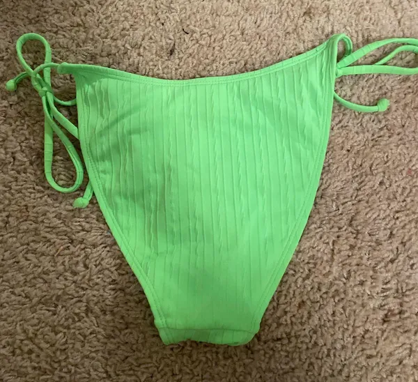Target Green Bikini - Image 5