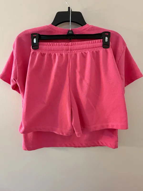 Bright Pink Matching Lounge Set – Top & Shorts, size XXS - Image 5