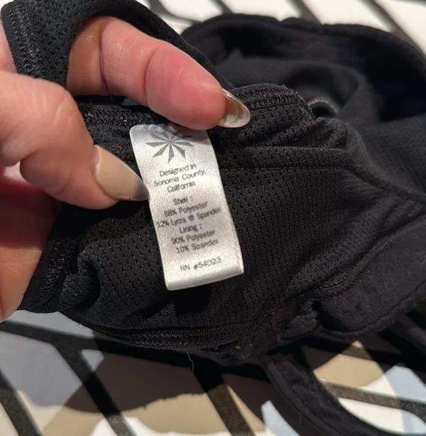 Athleta Double Dare Sports Bra in Black size XS - Image 4