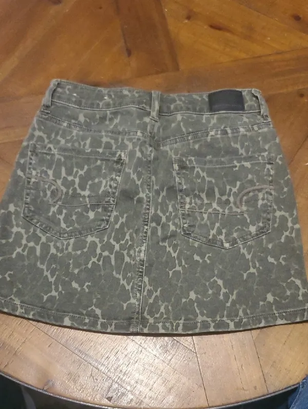 American Eagle Outfitters Olive Leopard-Print Denim Mini Skirt - Image 4