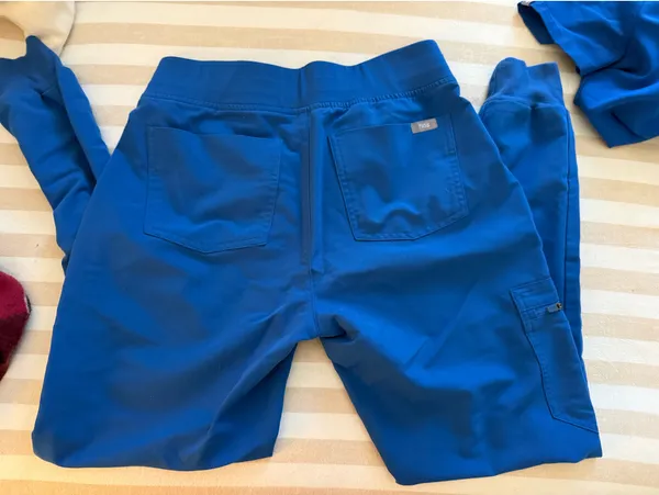 FIGS Scrubs Set Blue - Image 3