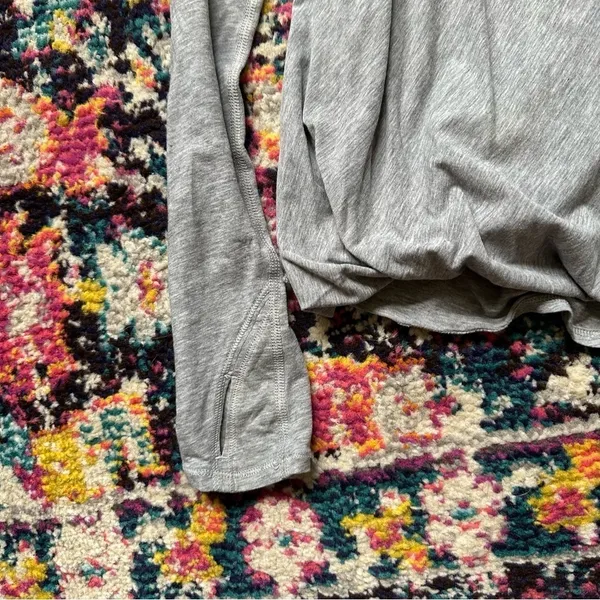 Lululemon Women’s Radiant Long Sleeve Top Size 2 Gray Surplice V Neck Athletic - Image 6