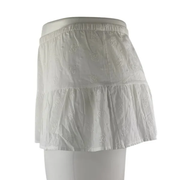 NEW Edikted White Floral Eyelet Embroidered Low Waist Mini Flared A-Line Skirt L - Image 2