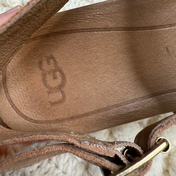 UGG Braelynn Metallic Leather Sandals Rose Gold Size 10 - Image 7