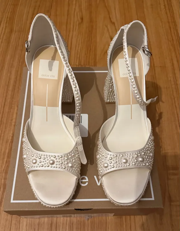 Dolce Vita Pandro Pearl True White Satin Heels - Image 8