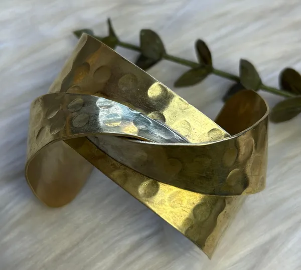 Vintage Brass twist hammered wide cuff bracelet - Image 2