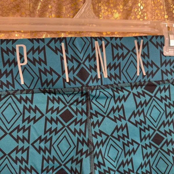 PINK Victorias‎ Secret Teal Black Aztec Yoga Athletic Capri Leggings Large - Image 5