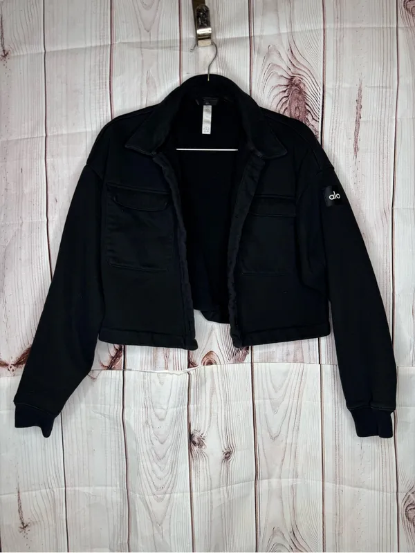 Alo - Renown Cropped Button-Up Pullover - Image 2
