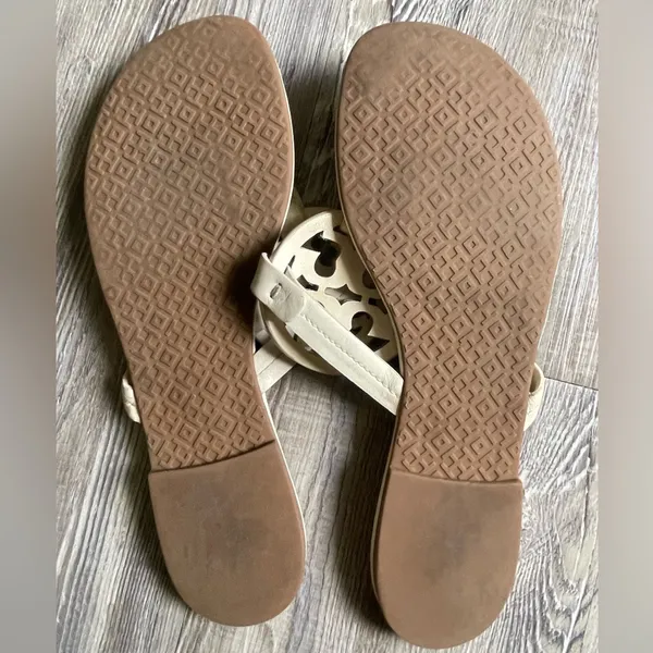 Tory Burch Women's Beige Sandals - Image 12