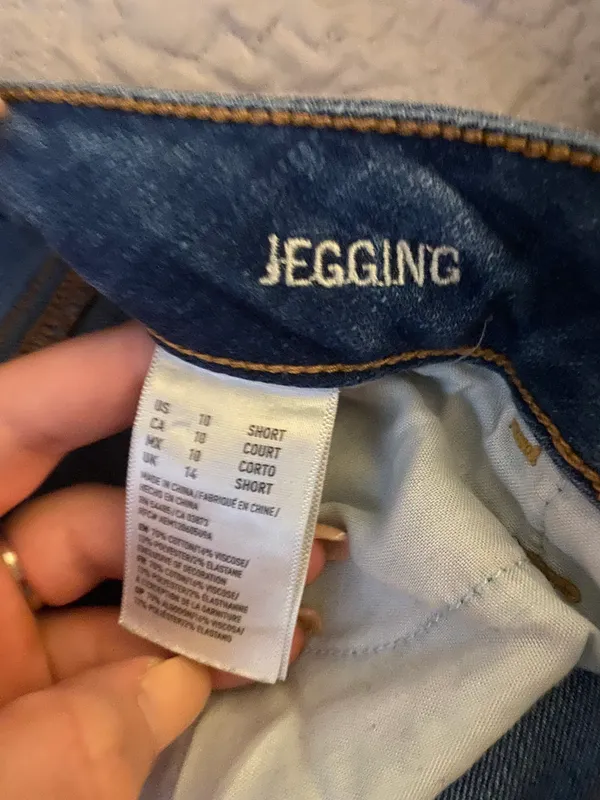 American Eagle Jeans - Image 2