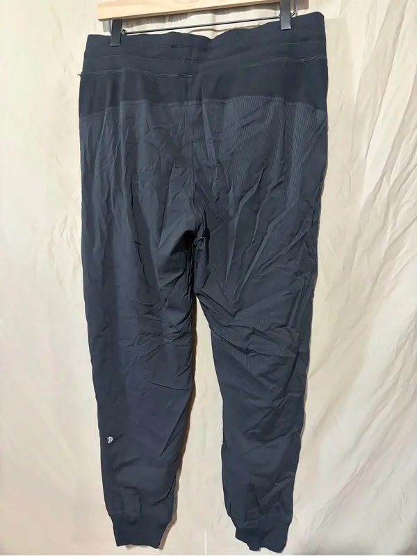 Lululemon Dance Studio Jogger *29" - Image 3