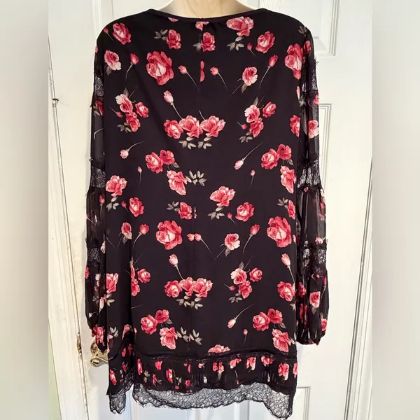 WHBM White House Black Market Floral Shift Dress Size 10 Lace Bell‎ Sleeve Black - Image 2