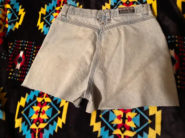 Vintage Rockies Shorts Size 30 - Image 2