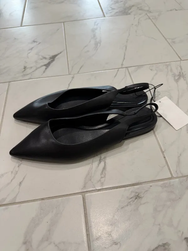 H&M Black Flats - Image 2