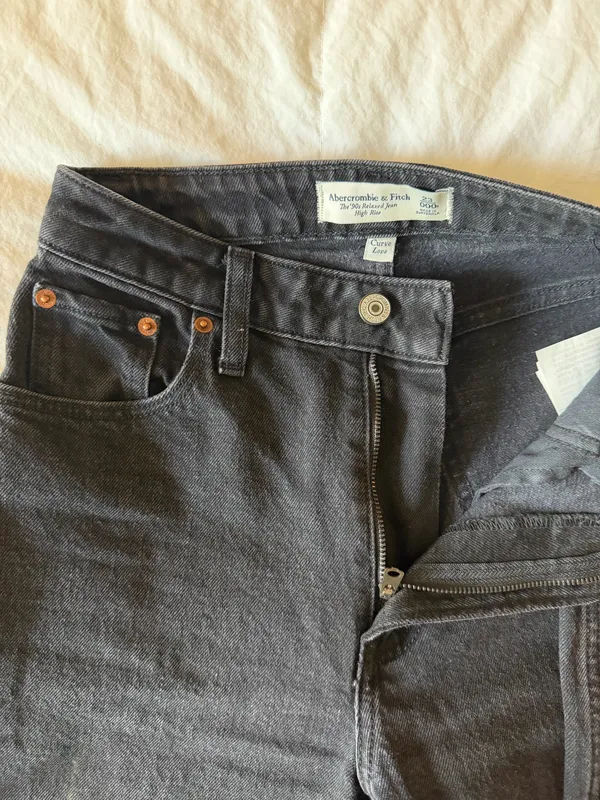 Abercrombie 90s Relaxed High-Rise Jeans - Image 7