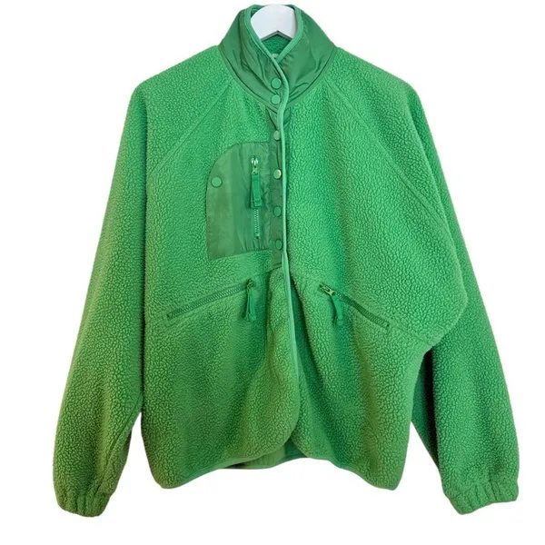 Amazon green oversized zip front fleece size M - Image 7