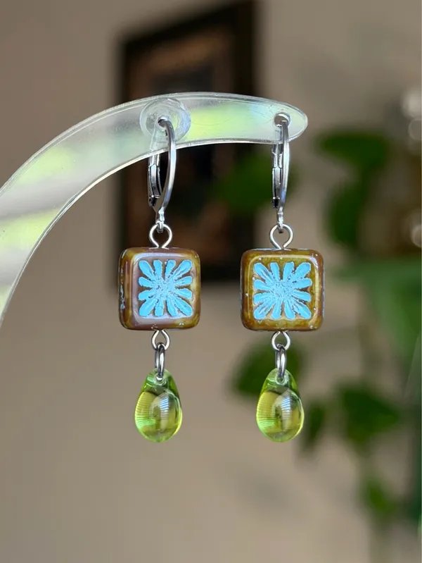 Handmade quality Czech glass beads chic fairy boho vintage retro style dangle earrings🌿✨ - Image 4