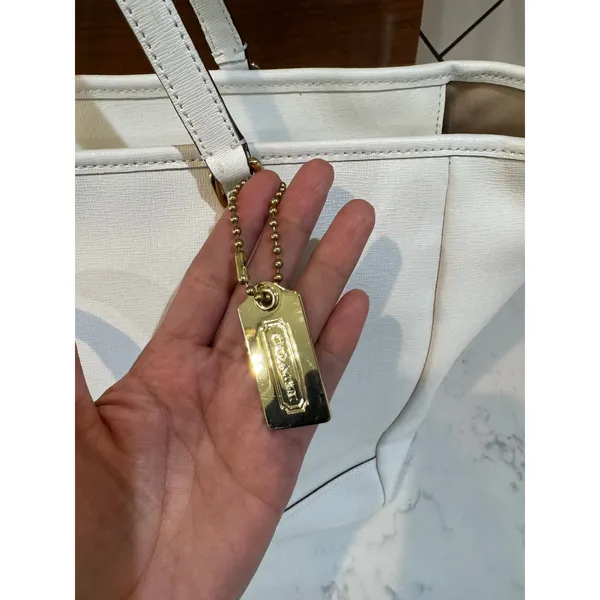 Coach City Saffiano White Leather Large East/West Tote gold hardware minimalist - Image 4