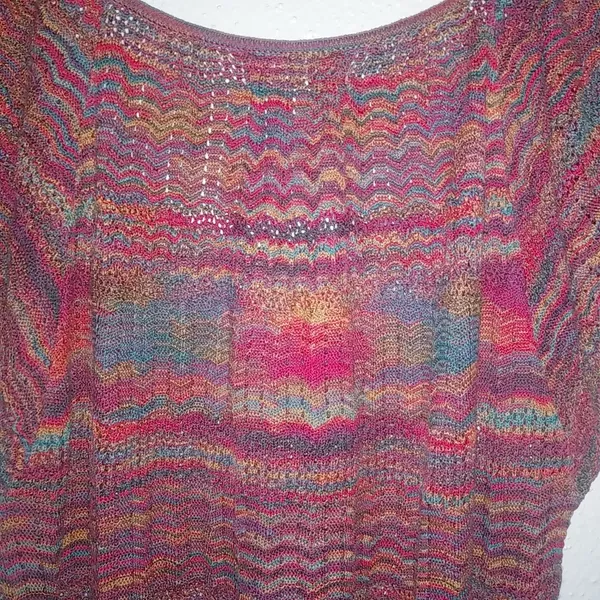 John Paul Richard XL Knit Capped Sleeve Flame Stitch Red Top - Image 3