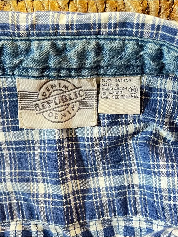 Vintage 100% Cotton Republic Denim Blue Plaid and gingham Button-Up tanktop - Image 2