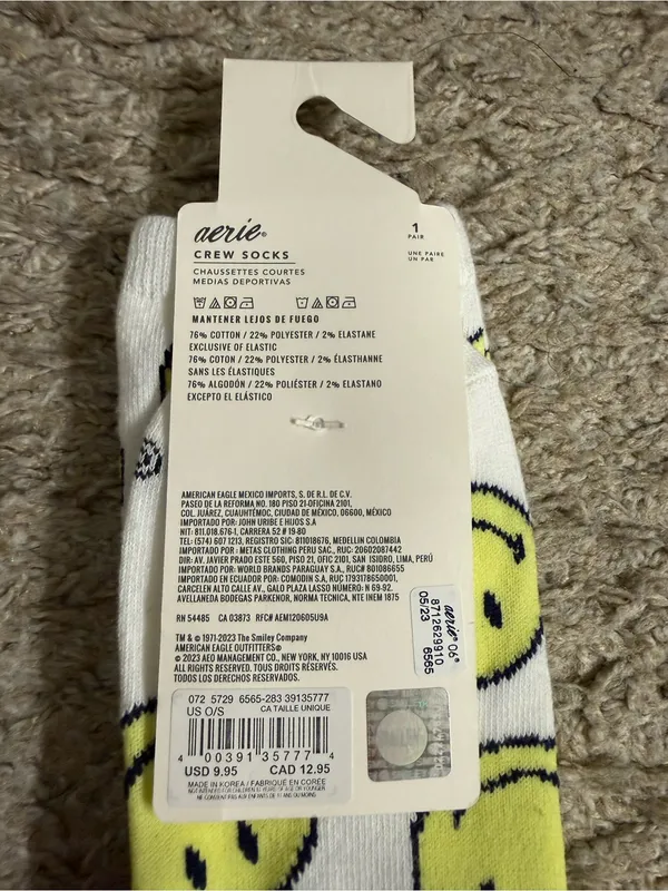 Aerie White Neon Yellow Smiley Face Design Crew Socks NWT - Image 6