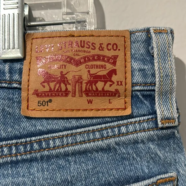 Levi's 501 Original Fit Stretch Women’s Jeans Straight Fit High Rise button Fly - Image 8