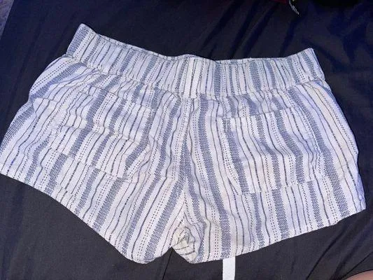 Shorts Size XS - Image 2