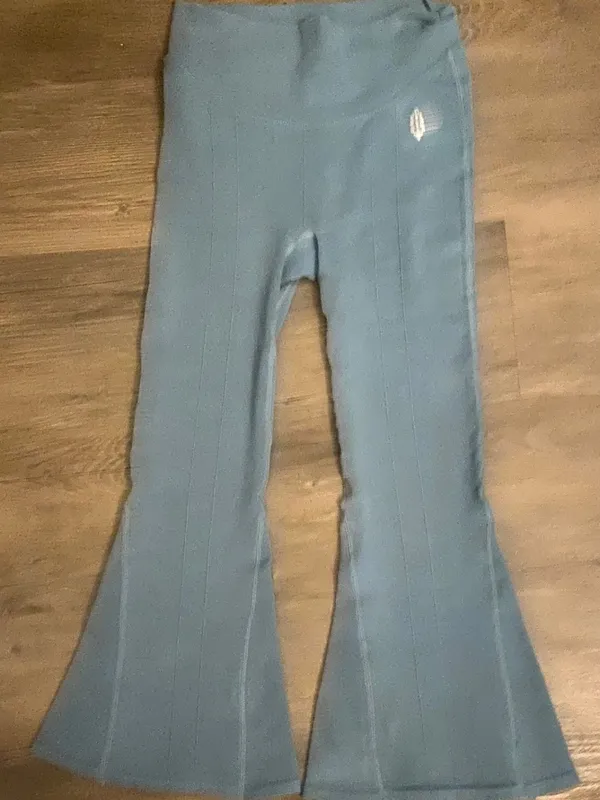 Free People FP Movement Go To Cropped Flares Size xs/small. Color Teal - Image 3