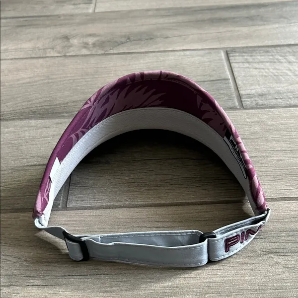 Ping Purple and Pink Leaf Pattern Visor - Image 3