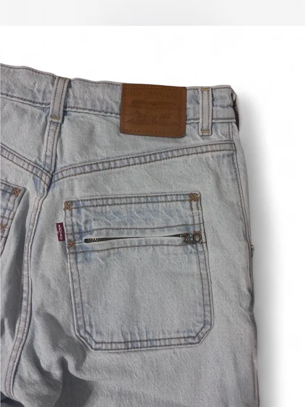 Levi's Ribcage Bell Light Wash Women’s Jeans - Size 26 - Image 3