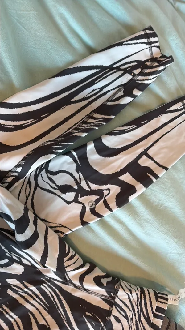 Lululemon Leggings Multi Size 4 - Image 2