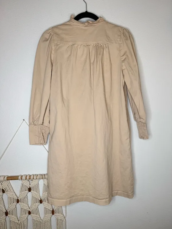 Tuckernuck X Pomander Place Dress Khaki Claiborne Shift ruffle Snap Buttons tan - Image 3