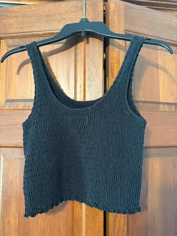 Hollister Black Ribbed Top Crop - Image 2