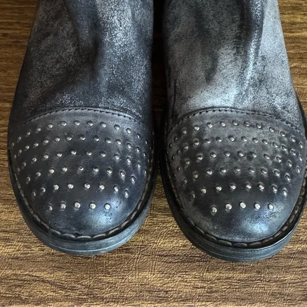 Paola Ferri Grey Black Distressed Suede Studded Moto Motorcycle‎ Boots 39 - Image 6