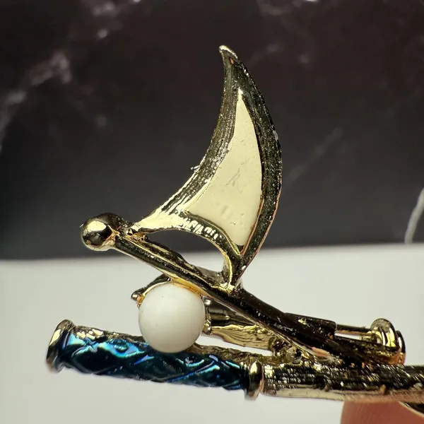 Gerry’s Golfing Golf Putter Ball & Flag Brooch Pin Signed Vintage - Image 12