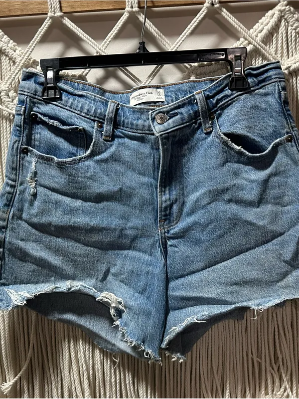 Abercrombie & Fitch Faded Blue High-Rise Cutoff Denim Shorts - Image 4