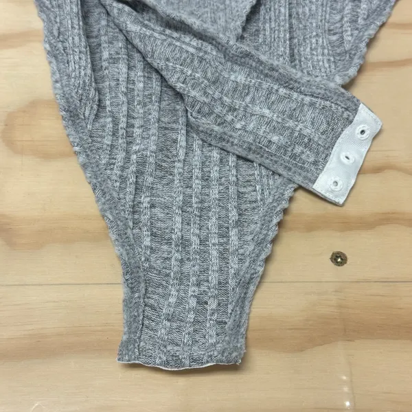NWT Cider Grey Ribbed Long Sleeve Cutout Bodysuit XS Heather Gray Snap Closure‎ - Image 7