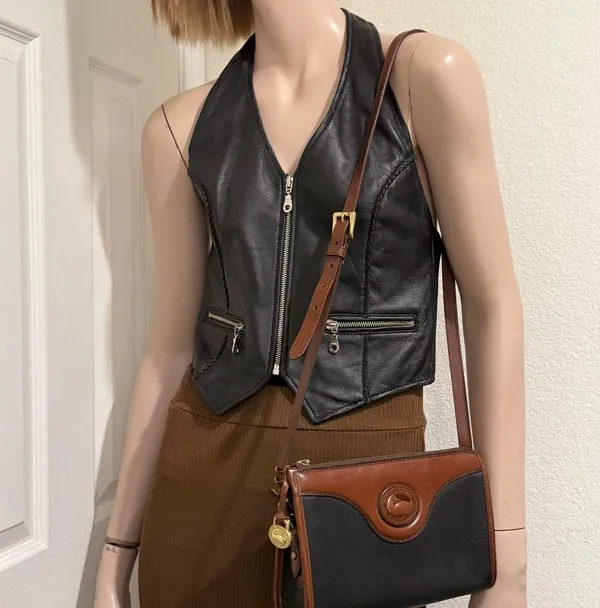 Vintage DOONEY & BOURKE All Weather Leather Collection Black/Brown Crossbody Bag - Image 6